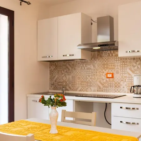 Melalidone Πανσιόν