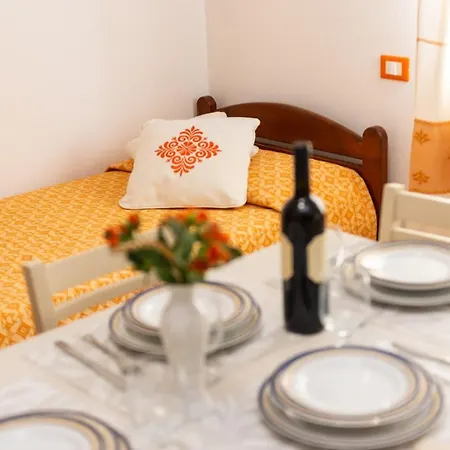 Guest house Melalidone 3*