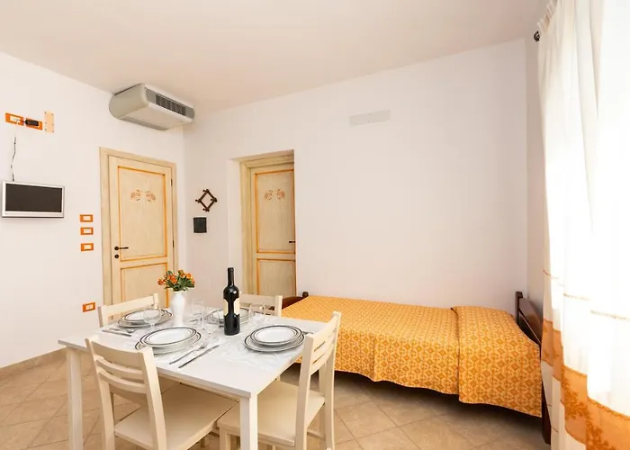 Melalidone Pensión Orosei